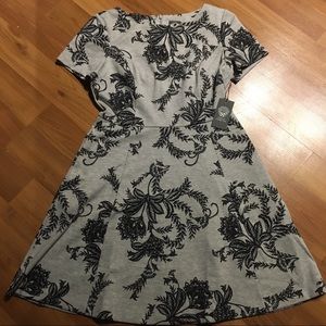 BNWT Vince Camuto floral pattern dress